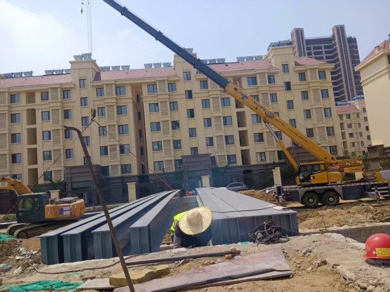 Дизајн, развој и инсталирање на челични мостови